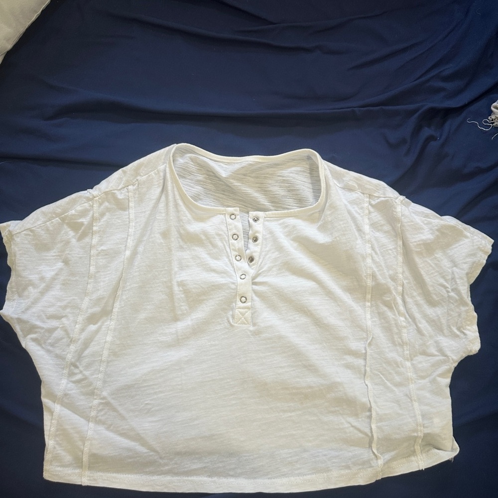 SHEIN White Crop Top